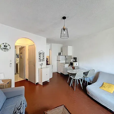 Apartment Climatise Pour 4 Pers, Proche Commerces - Fr-1-475-151 *